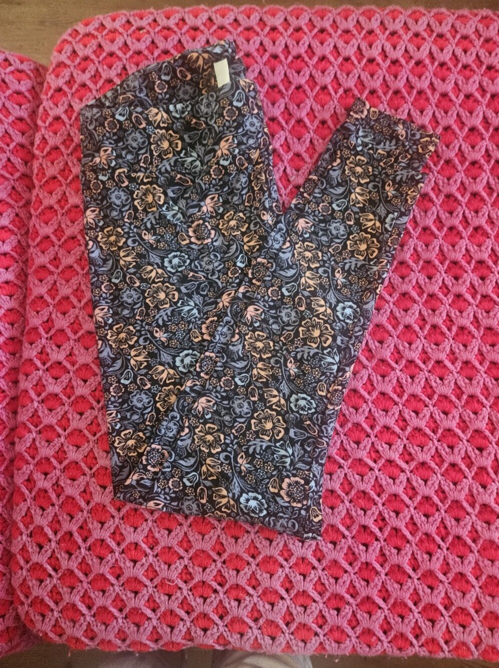 LuLaRoe TC Leggings Soft Stretchy Printed Leggings